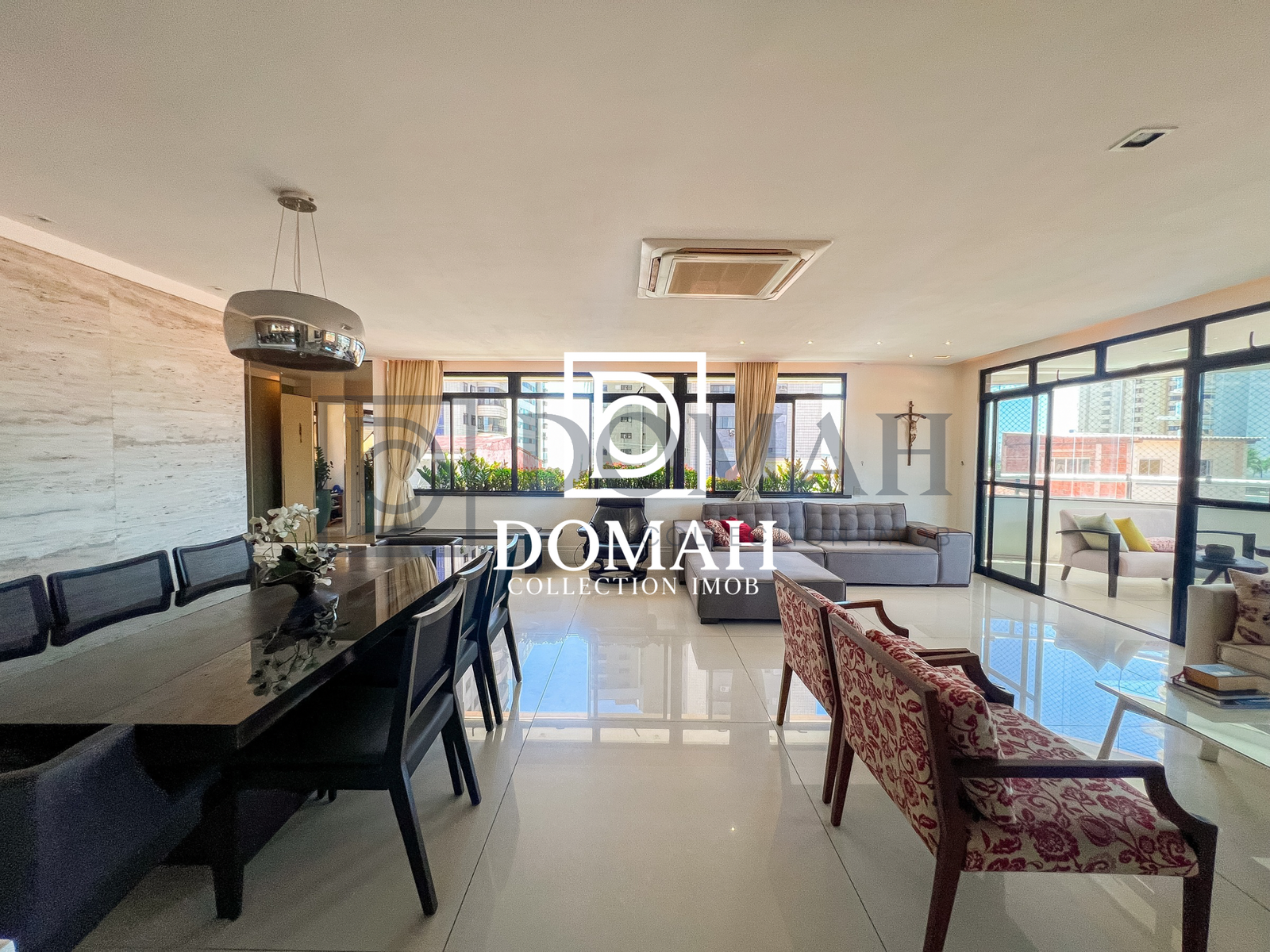 CASA IMBOBILIADA COM VARIOS QUARTOS E SALA E CARRO JUNTO - Foto 2